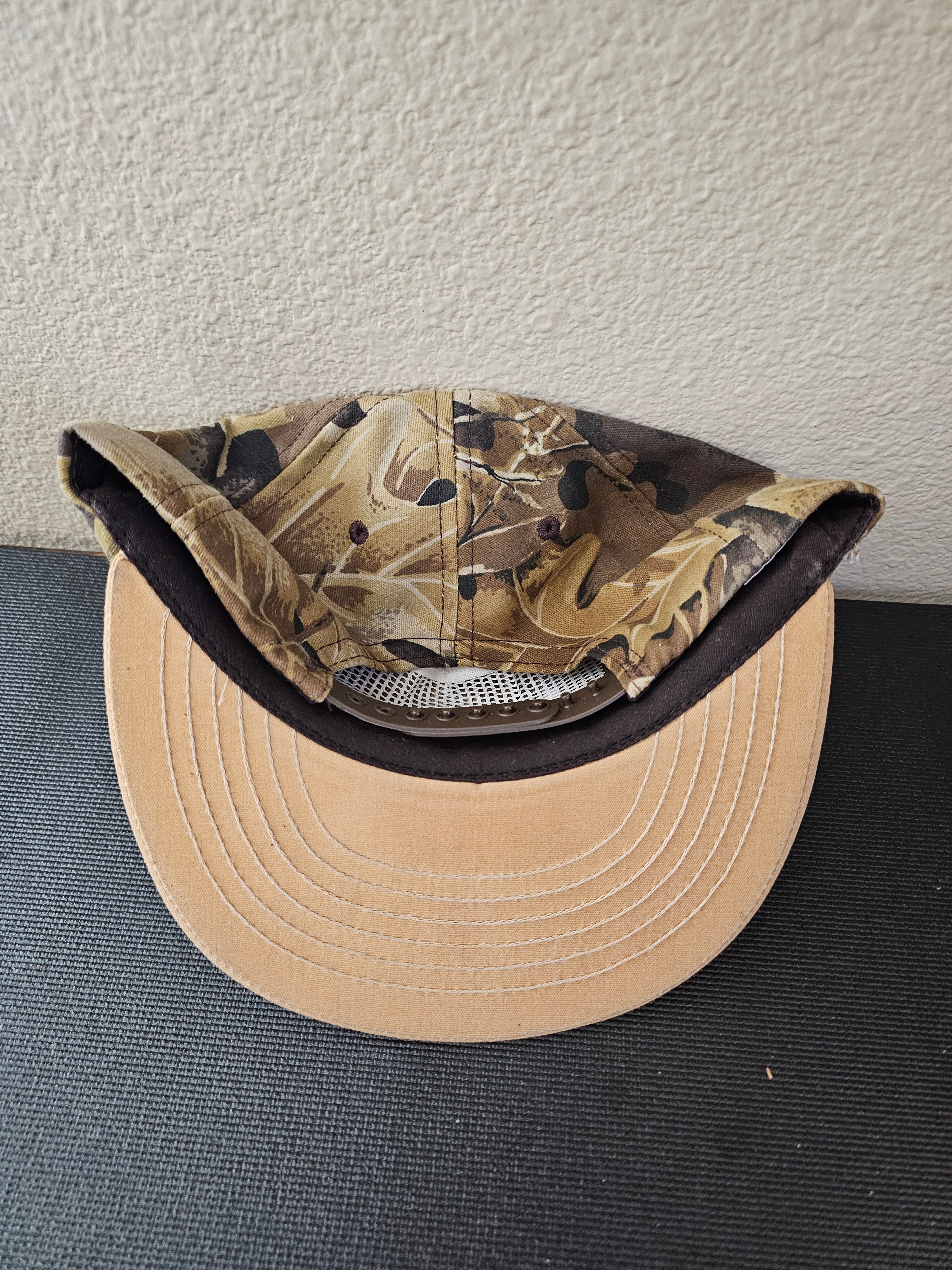 Wilsonart Camo Mesh Snapback Trucker Hat – New, No Tag, USA Made (A)
