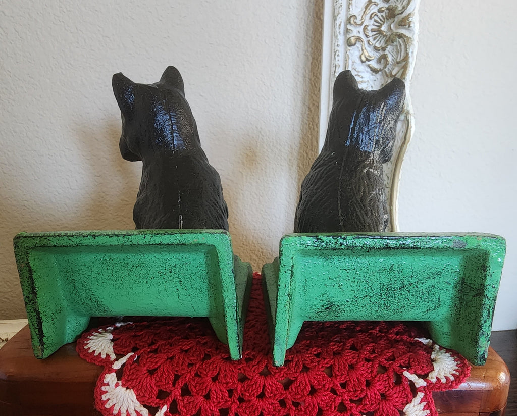 Cast Iron Scotty Dog Bookends with Green Base – Vintage Inspired, Set of 2
