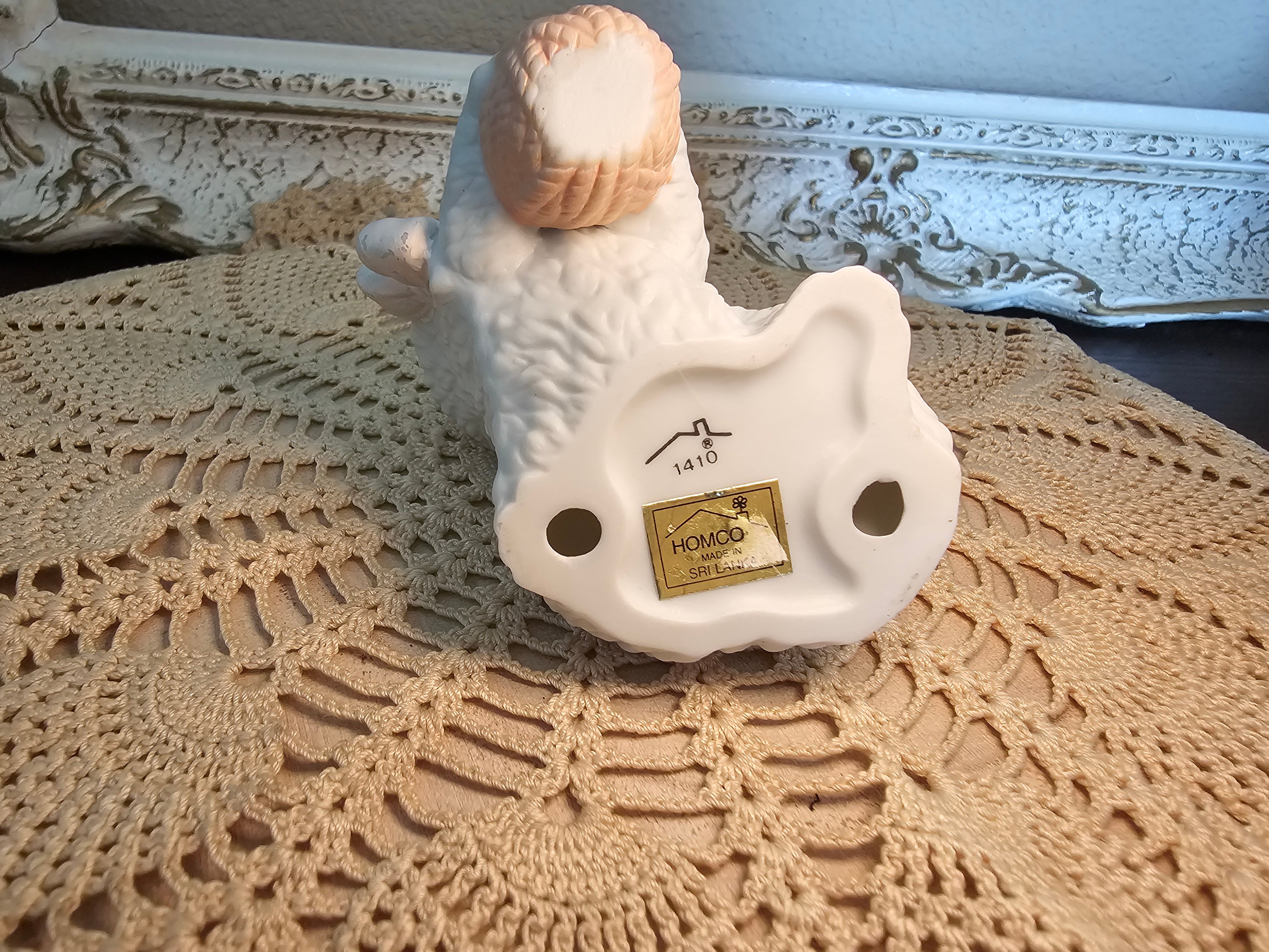3 White Kittens Figurines - Homeco Vintage Playful Kitties w/ Yarn