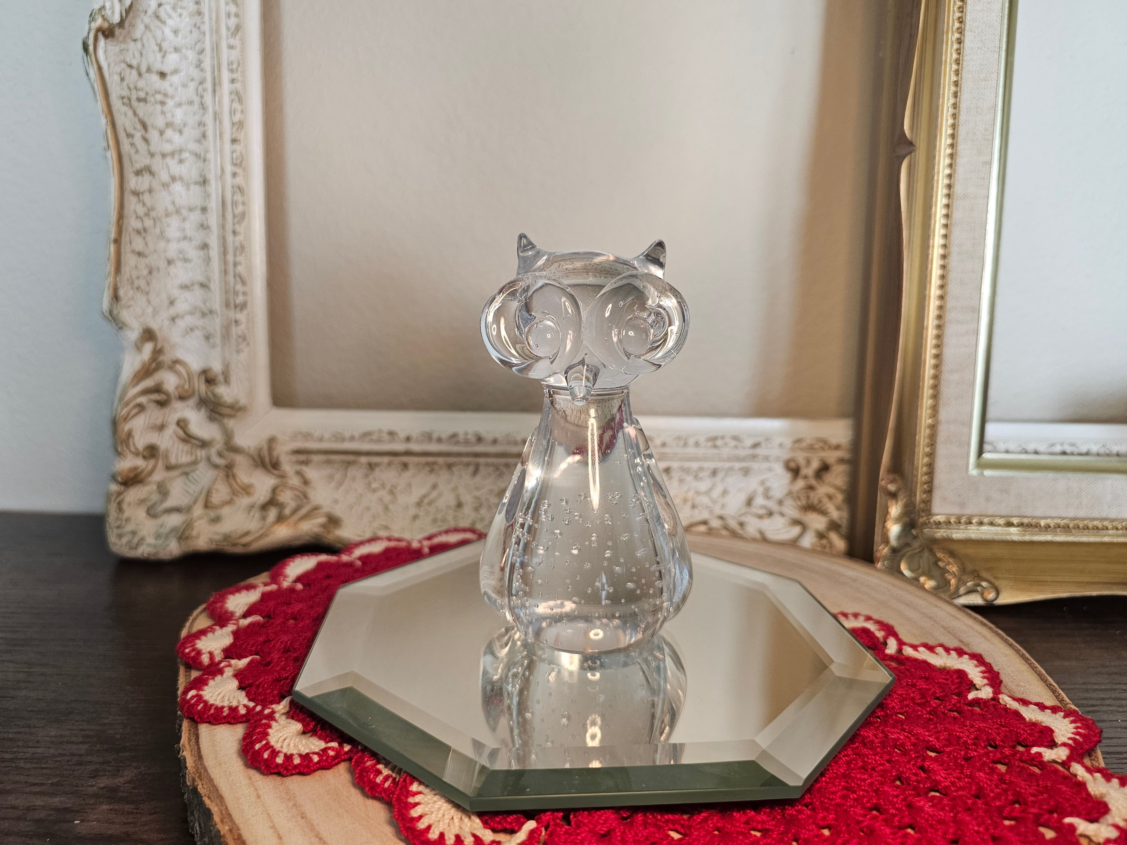 Vintage MCM Art Glass Owl Figurine Controlled Bubble Paperweight