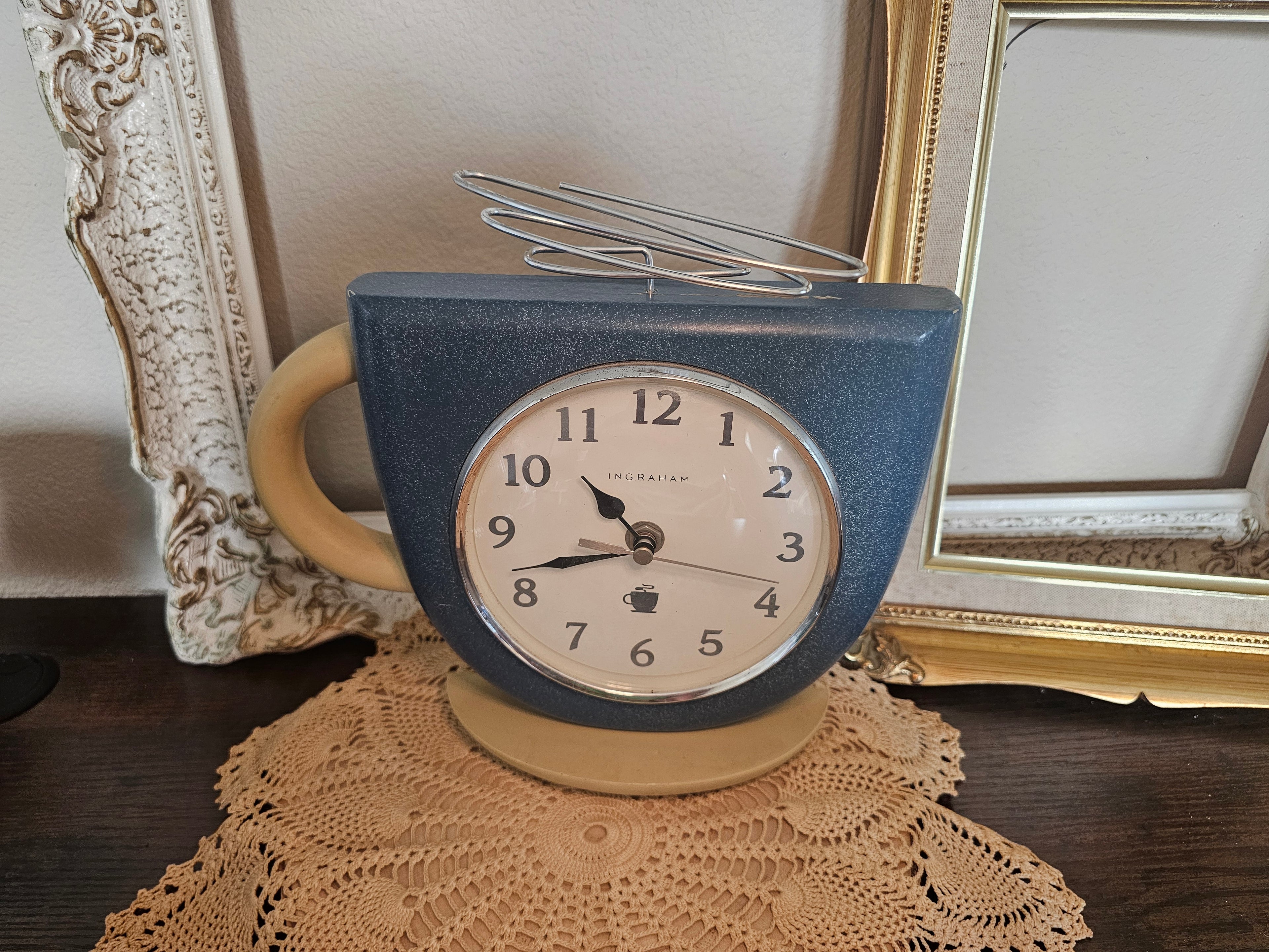 Vintage Ingraham Coffee Cup Wall or Desk Clock – Novelty Collectible