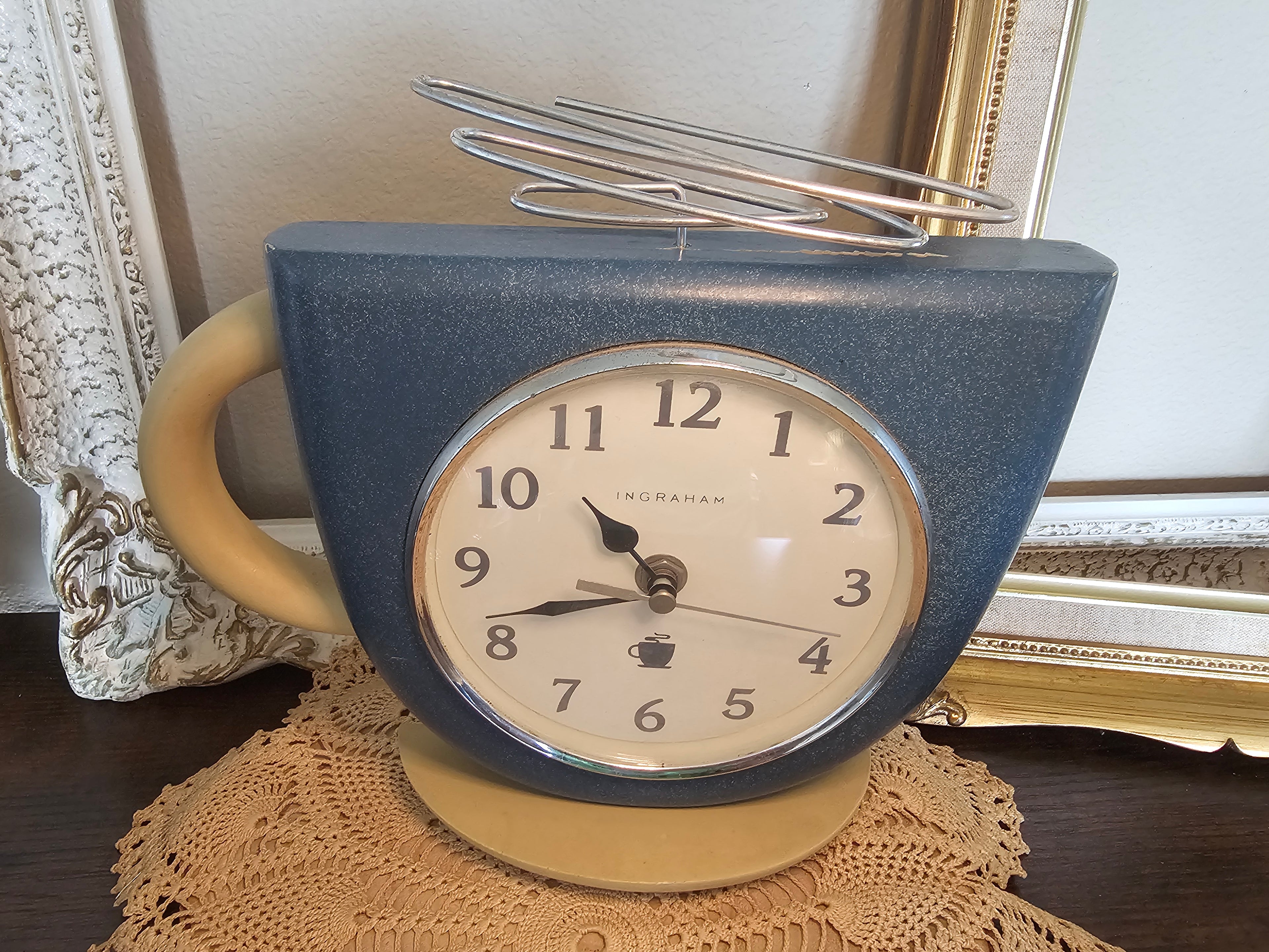 Vintage Ingraham Coffee Cup Wall or Desk Clock – Novelty Collectible