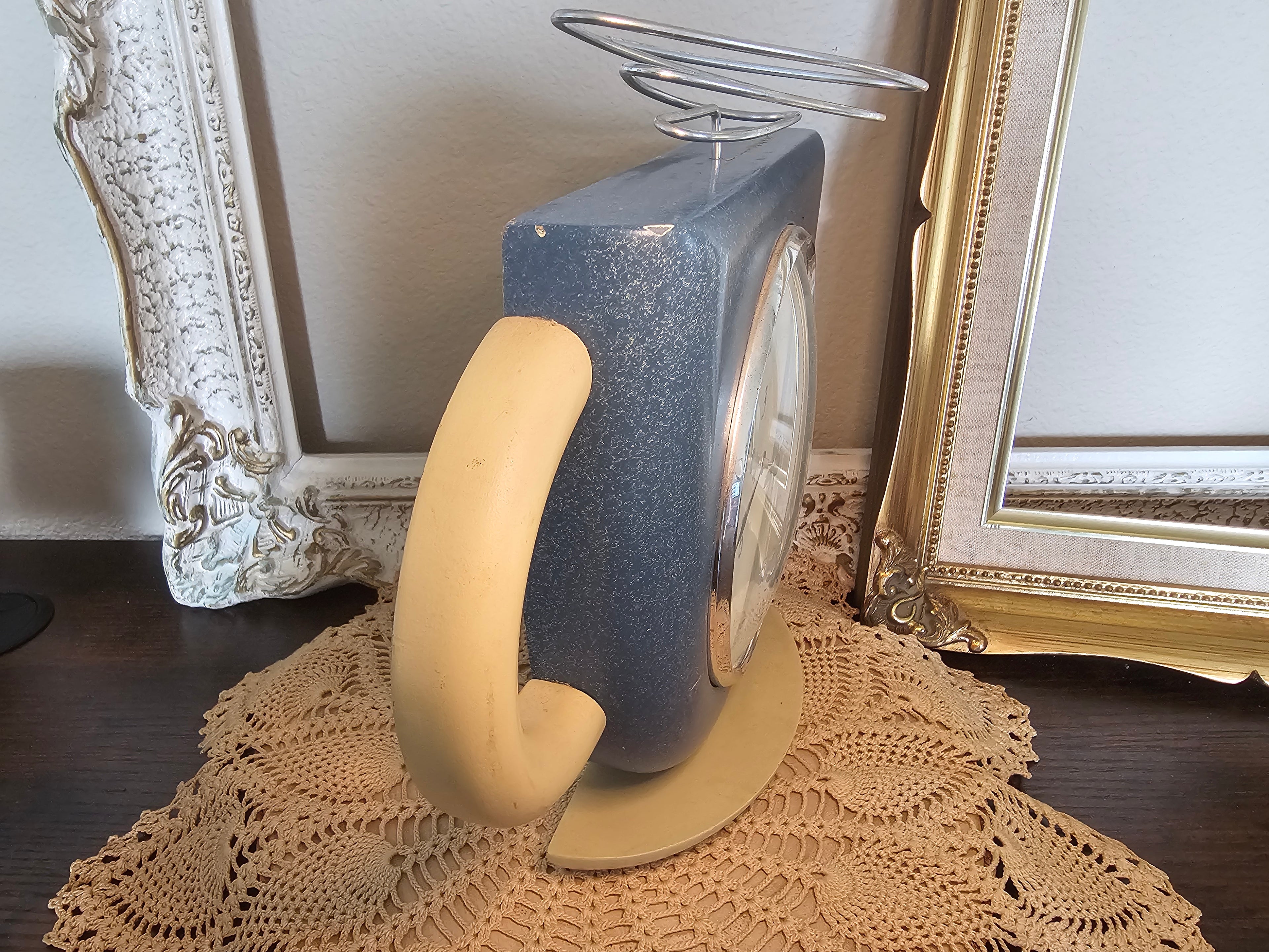 Vintage Ingraham Coffee Cup Wall or Desk Clock – Novelty Collectible