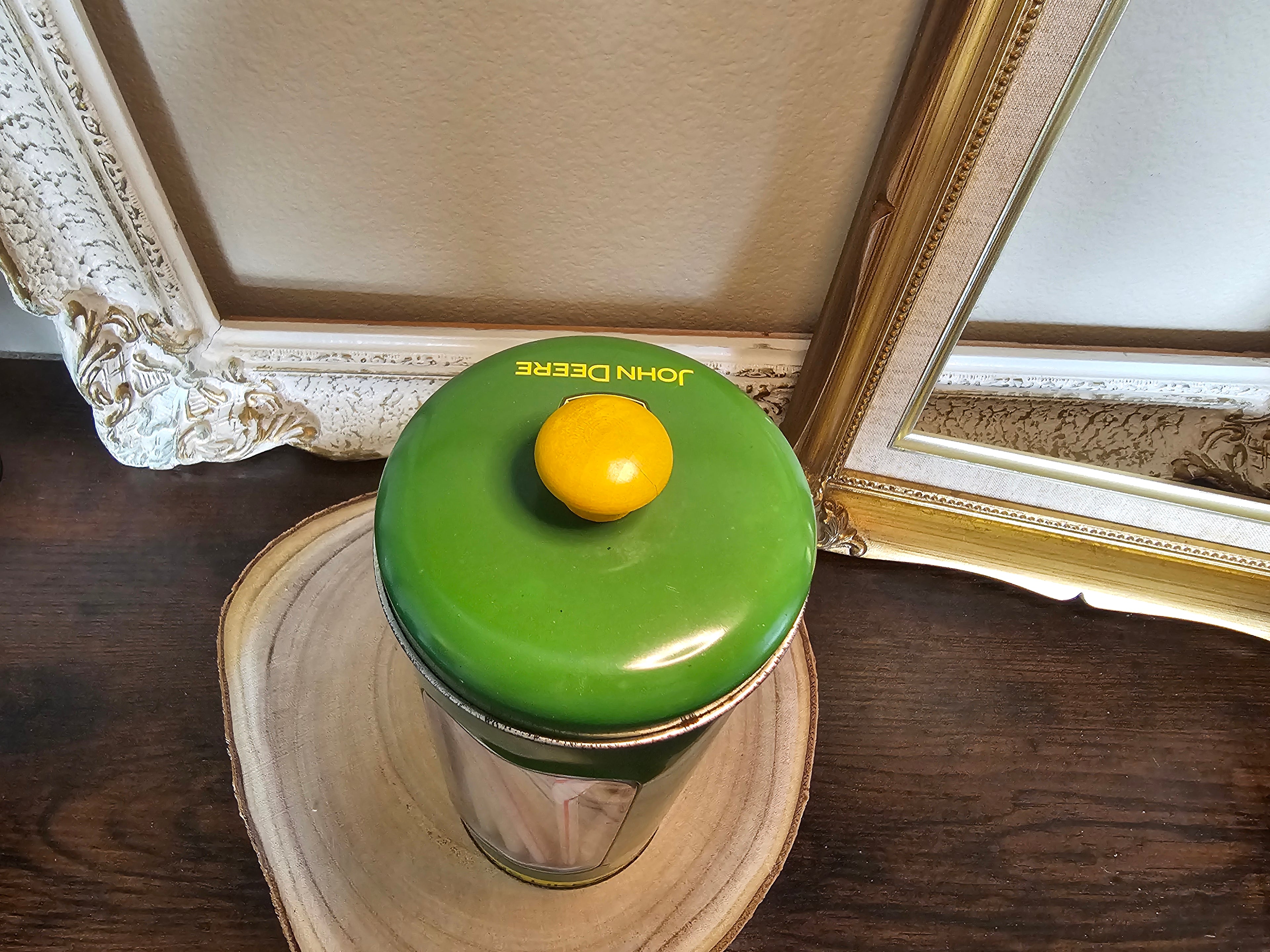 John Deere Vintage Style 9" x 3.5" Straw Dispenser