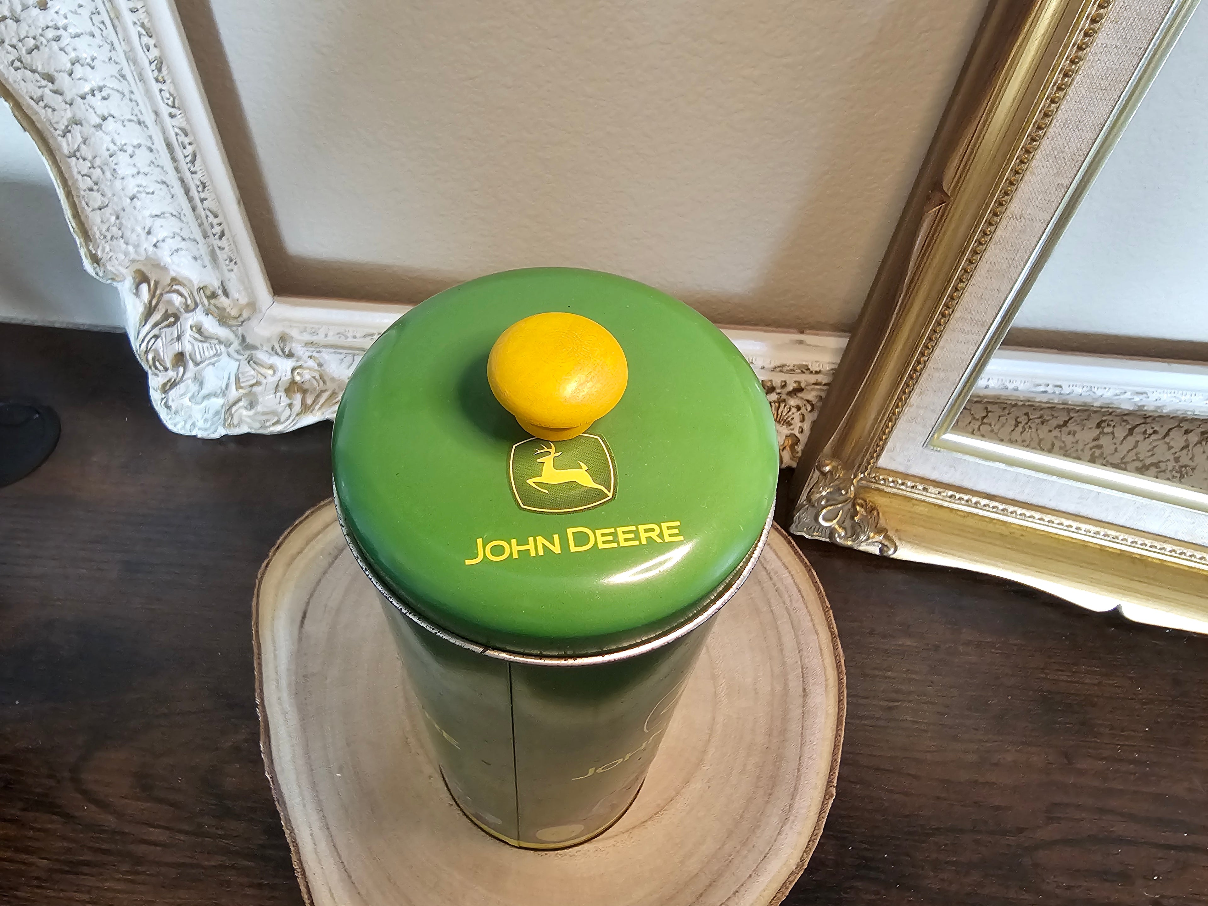 John Deere Vintage Style 9" x 3.5" Straw Dispenser