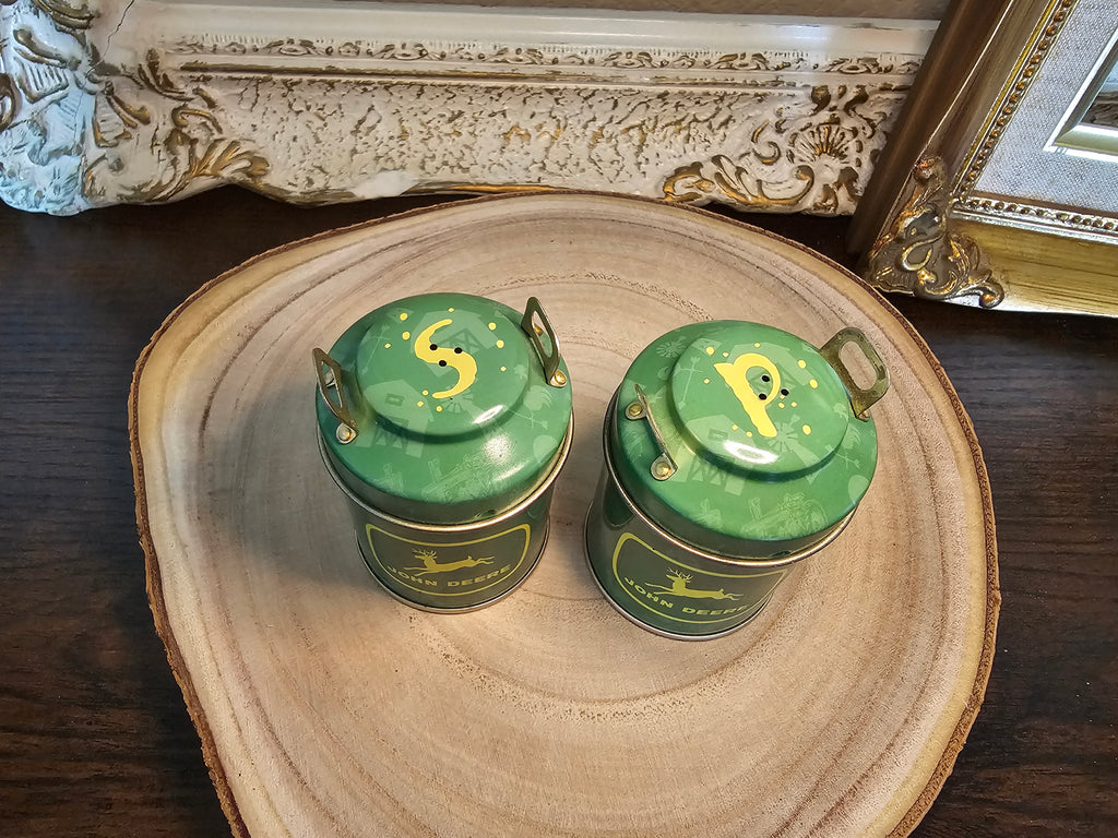 John Deere Vintage Style Tin Salt / Pepper Shaker Set