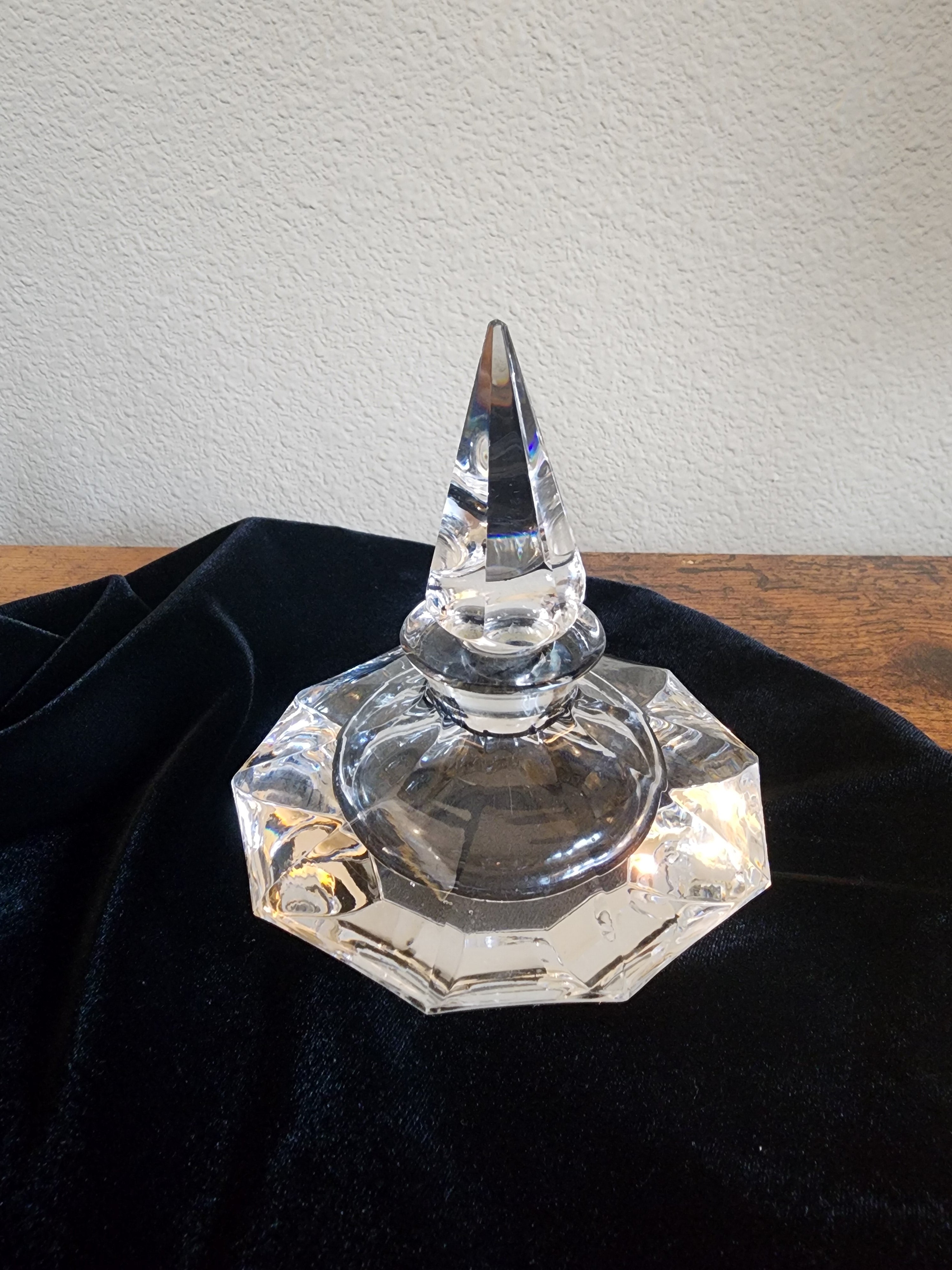 Vintage Oneida Lead Crystal Hand-Cut / Blown Perfume Bottle w/ Inkwell Stopper 5" T