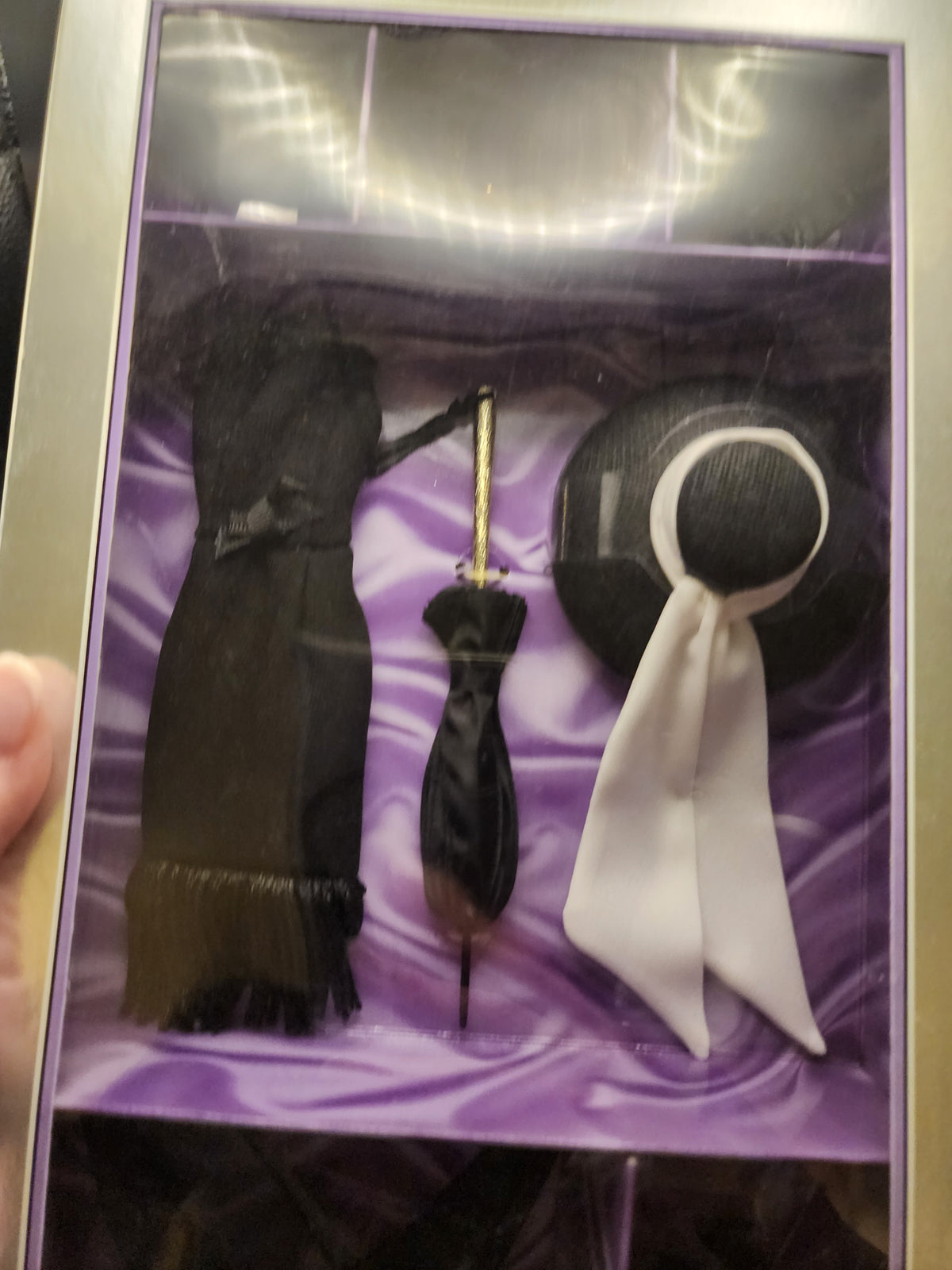 1998 Mattel Audrey Hepburn Collection: Breakfast at Tiffany's "Black Daytime Ensemble" fashion pack