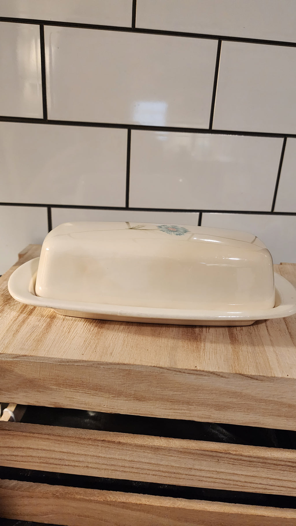 MCM Taylor, Smith & Taylor "Boutonnier" Covered Butter Dish 1/4 lb