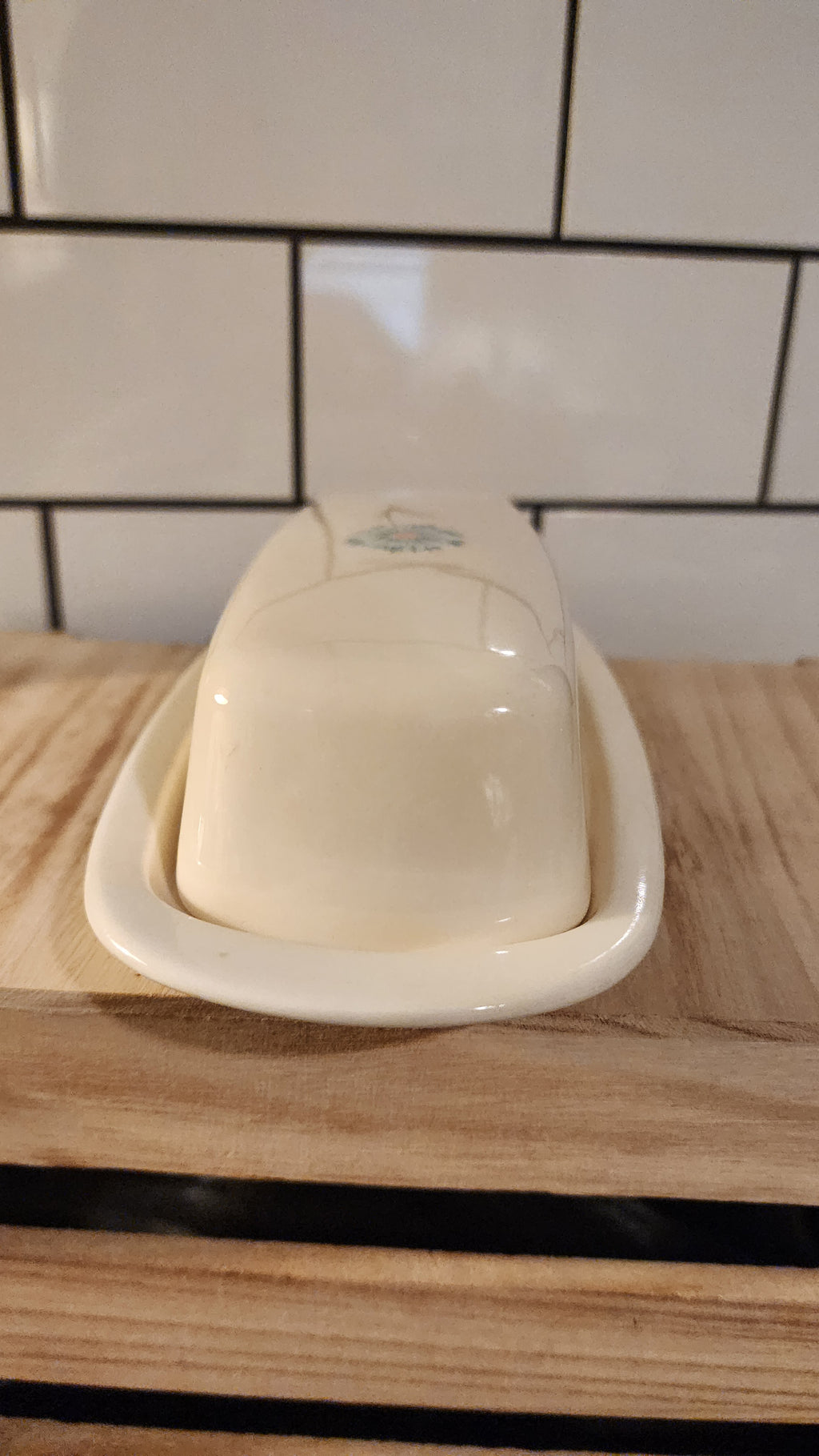 MCM Taylor, Smith & Taylor "Boutonnier" Covered Butter Dish 1/4 lb