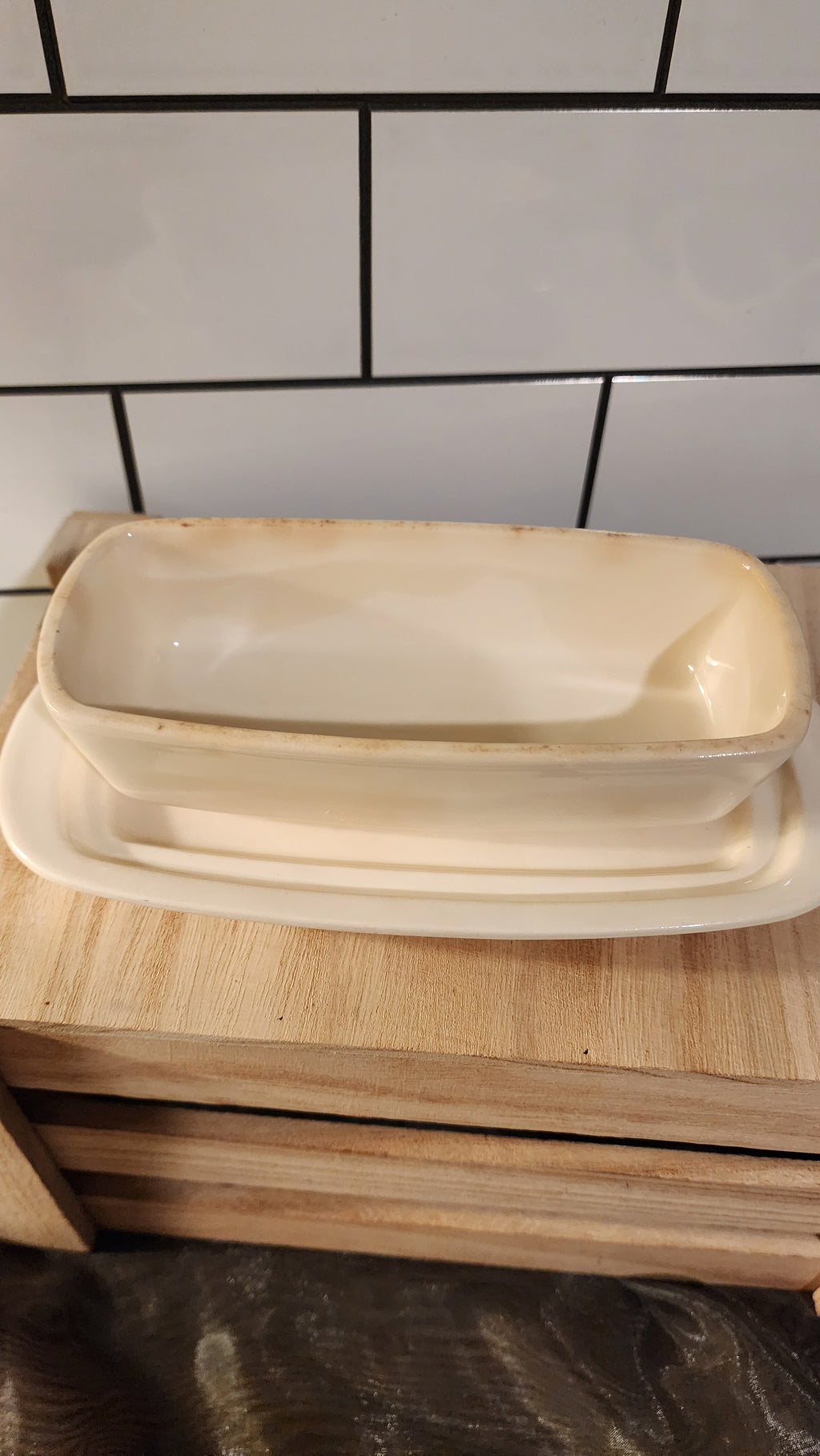 MCM Taylor, Smith & Taylor "Boutonnier" Covered Butter Dish 1/4 lb