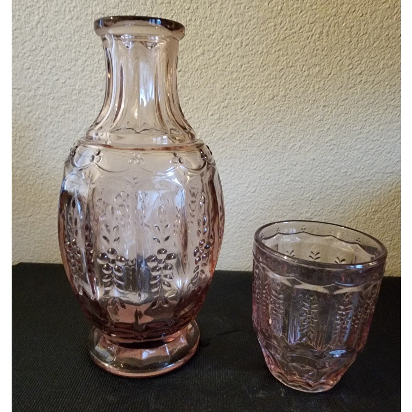 Elle Décor Vintage Style Bedside Water Carafe w/ Tumbler –  Pink