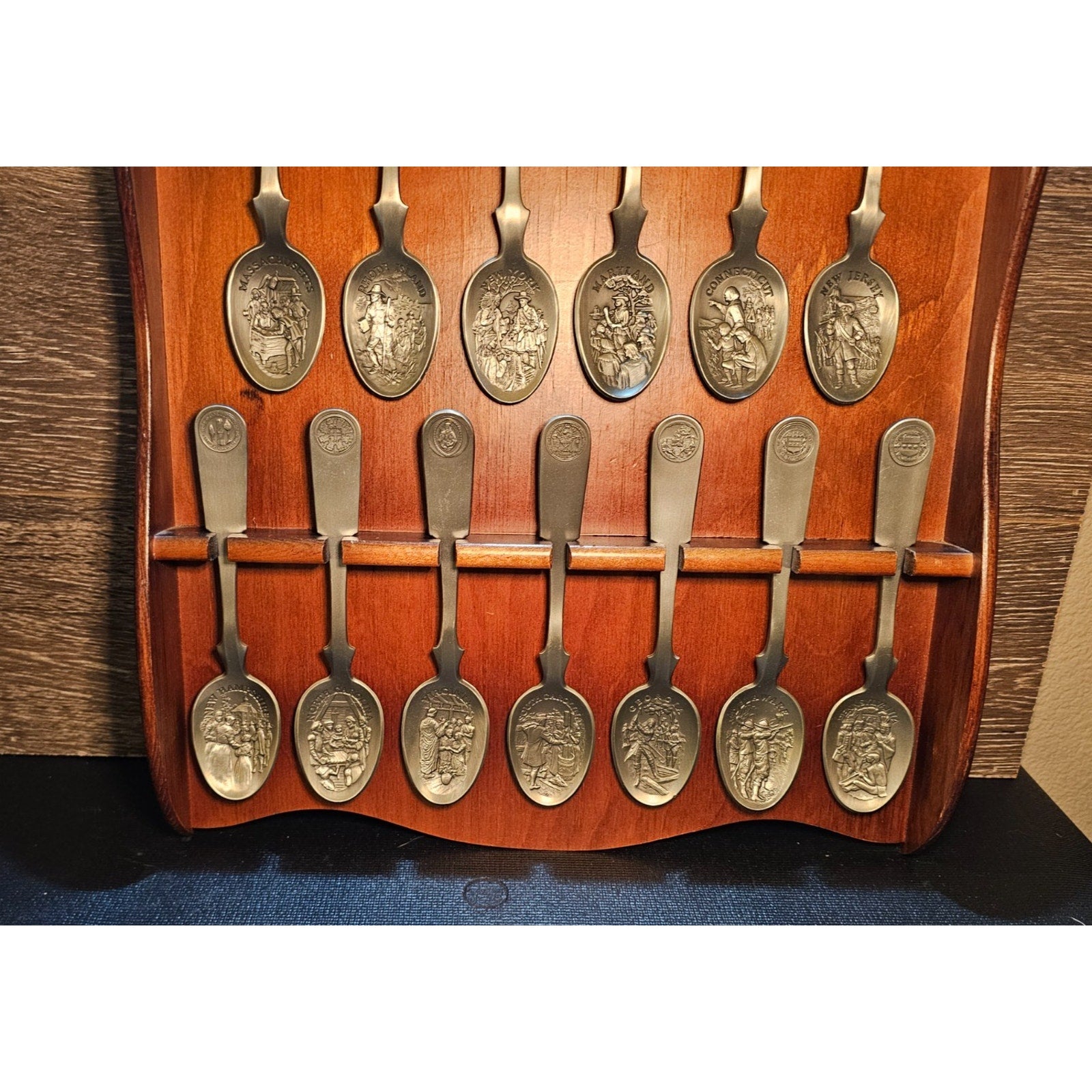 Vintage 1976 Franklin Mint 13 Original American Colonies Pewter Spoon Set w/ Woo