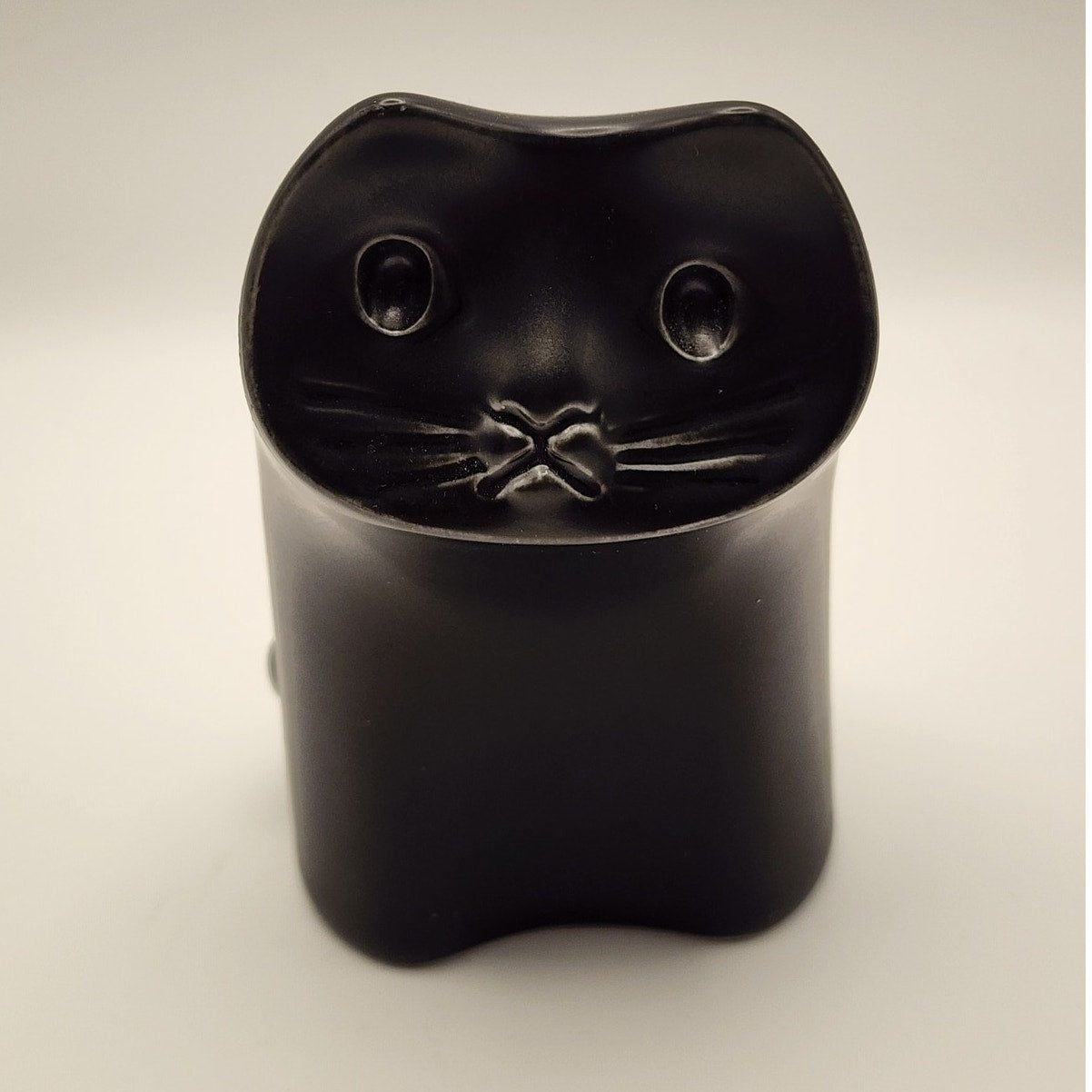 Vintage Hakusan Pottery Cat Figurine , Black Ceramic Masahiro Mori Japan 1960s