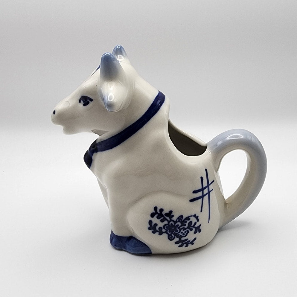 Vintage Hand Painted Ceramic Delft Style Blue / White Seated Cow-Shaped Creamer