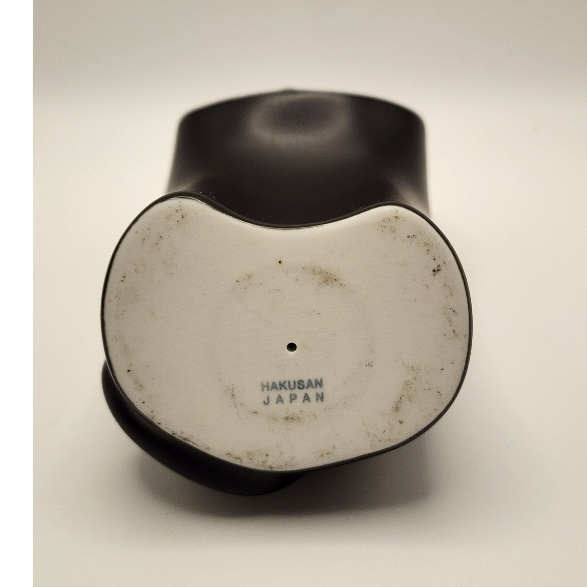 Vintage Hakusan Pottery Cat Figurine , Black Ceramic Masahiro Mori Japan 1960s