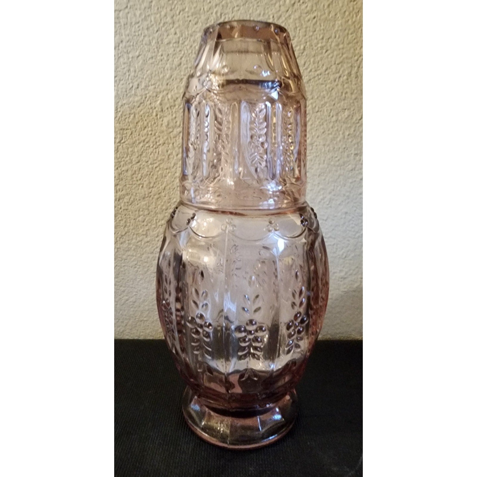 Elle Décor Vintage Style Bedside Water Carafe w/ Tumbler –  Pink