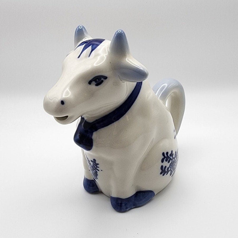 Vintage Hand Painted Ceramic Delft Style Blue / White Seated Cow-Shaped Creamer