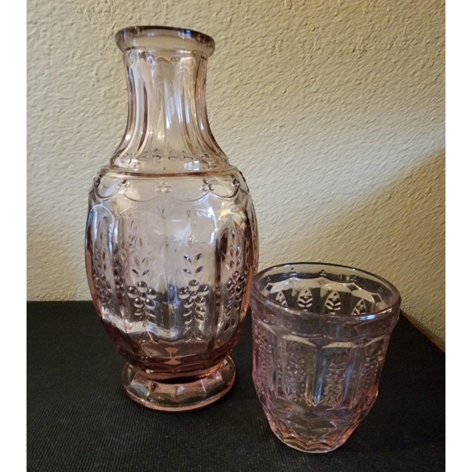 Elle Décor Vintage Style Bedside Water Carafe w/ Tumbler –  Pink